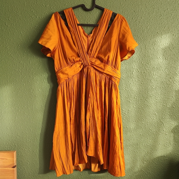 NWT BY ANTHROPOLOGIE DEEP V-NECK VIBRANT MINI DRESS IN MEDIUM ORANGE SIZE 4